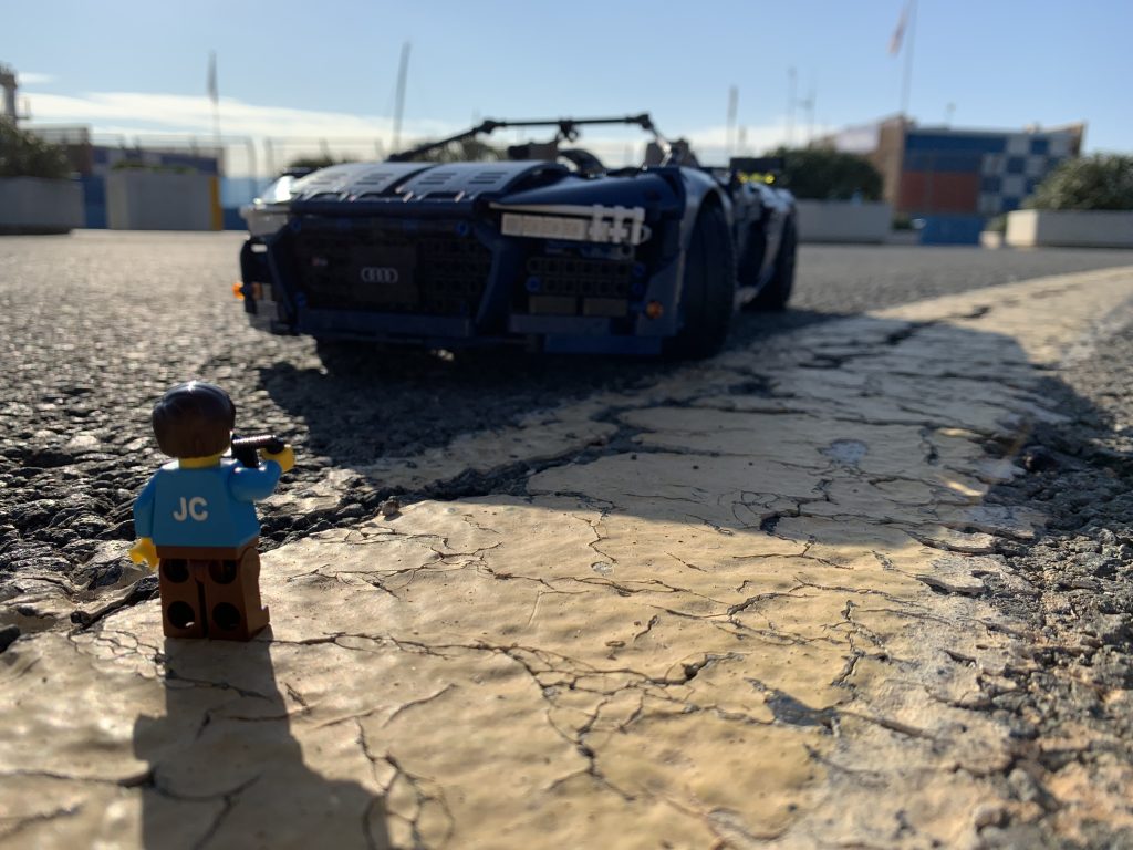  equipo Technic de la asociación de Lego de Valencia  (Valbrick) a una sesión de fotos al antiguo circuito urbano F1 d