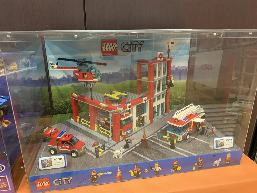 Expositores Tienda Lego